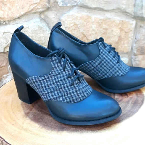 Restricted Shoes - NWOT RESTRICTED SHOES
